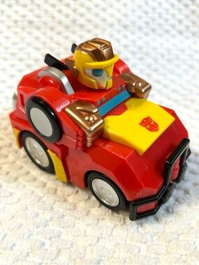 4/$20 Transformers Rescue Bots Academy Heatwave the Fire-Bot Pull Back ActionCar